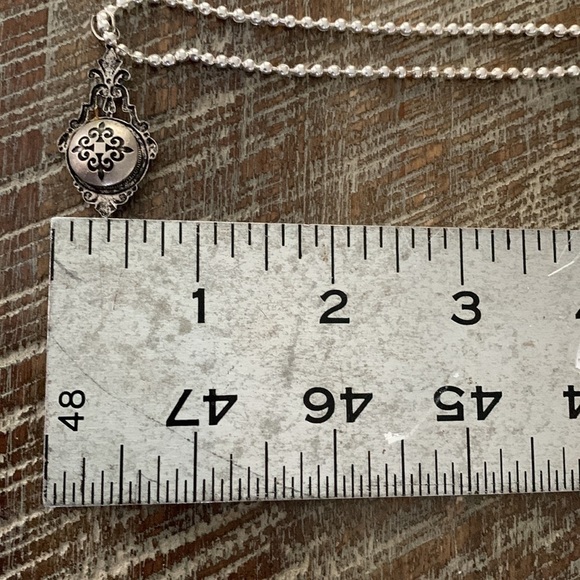 Reversible Necklace Letter “Y” NWOT - Picture 7 of 8